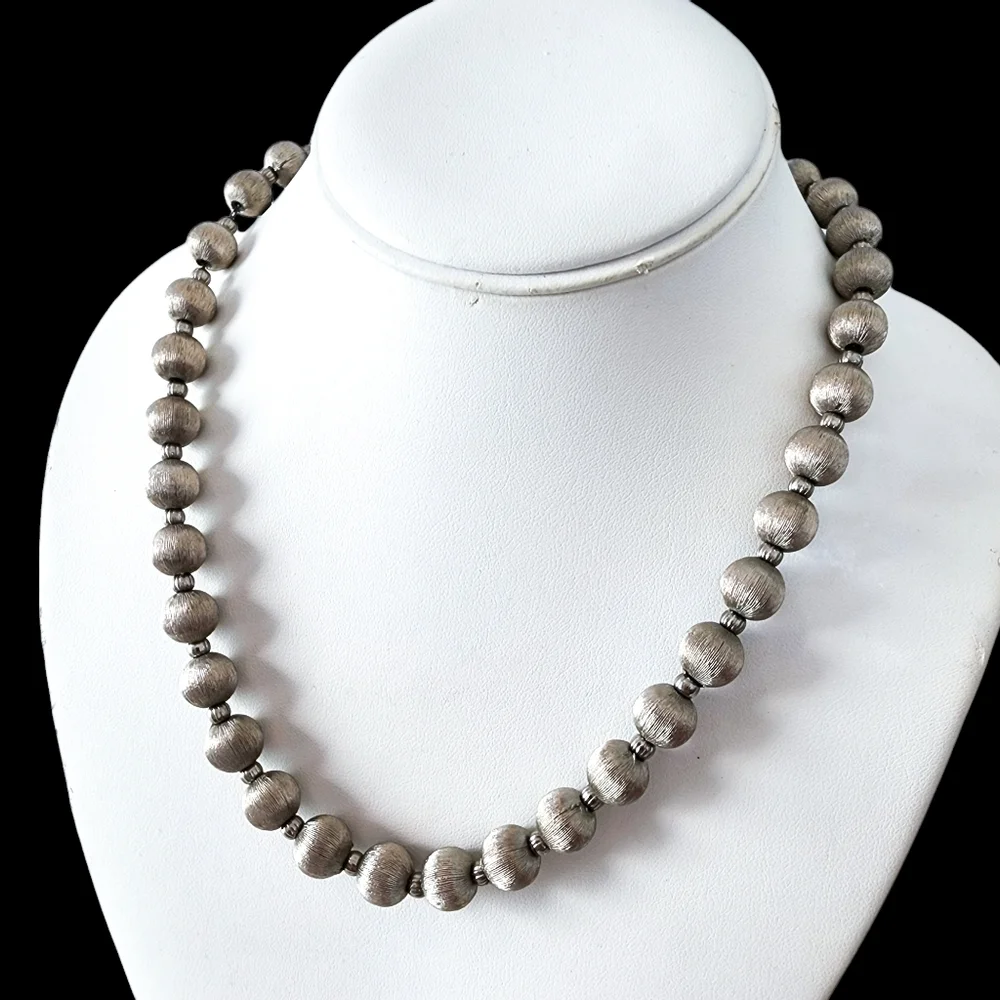 Vintage silver tone metal beads 1950s excellent condition